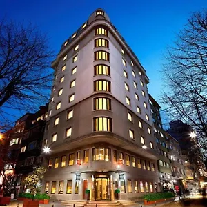 4* Hotell Midtown